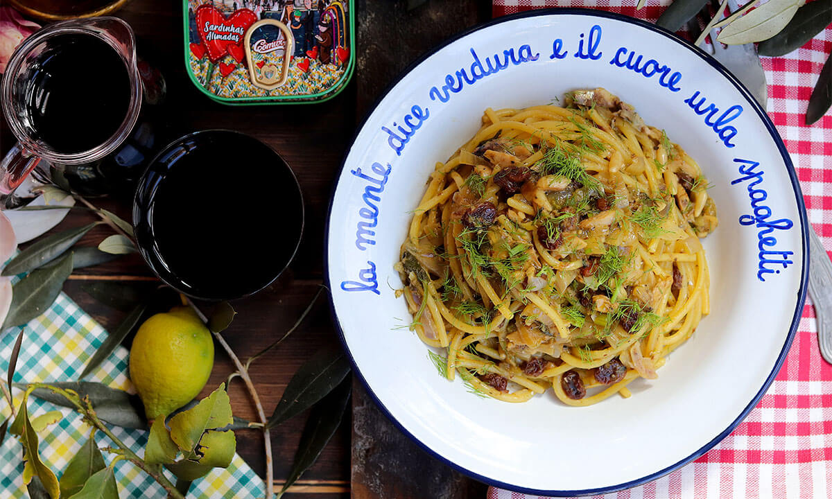 Spaghettoni with Sardines with Lemon, Raisins, and Pine Nut Kernels